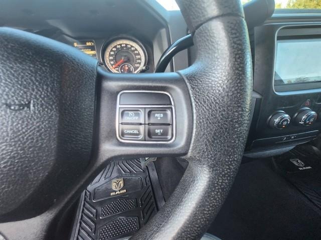 RAM 1500 4WD Quad Cab 140.5" Express 2014