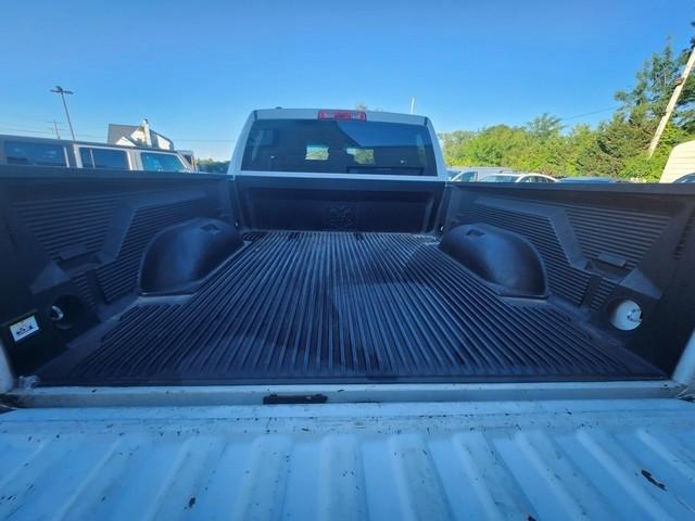 RAM 1500 4WD Quad Cab 140.5" Express 2014