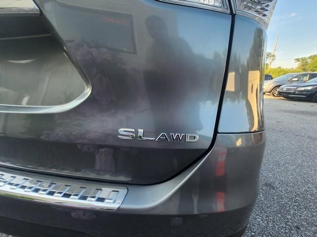 Nissan Rogue AWD 4dr SL 2016