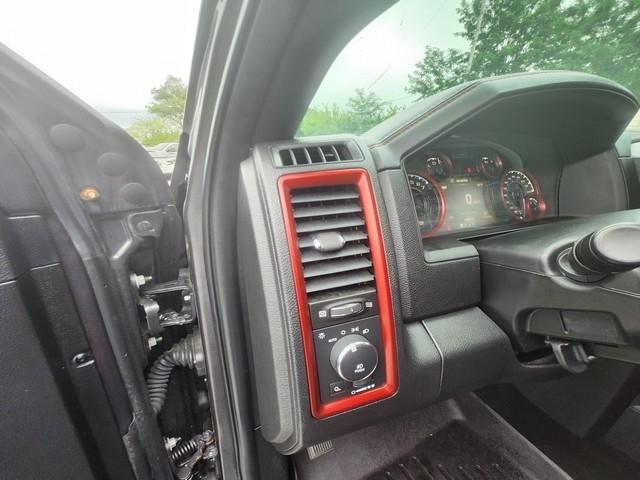 RAM 1500 Rebel 4x4 Crew Cab 5'7" Box 2017