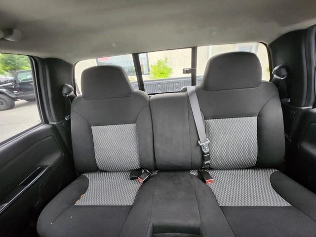 GMC Canyon 4WD Crew Cab 126.0" SLE1 2011