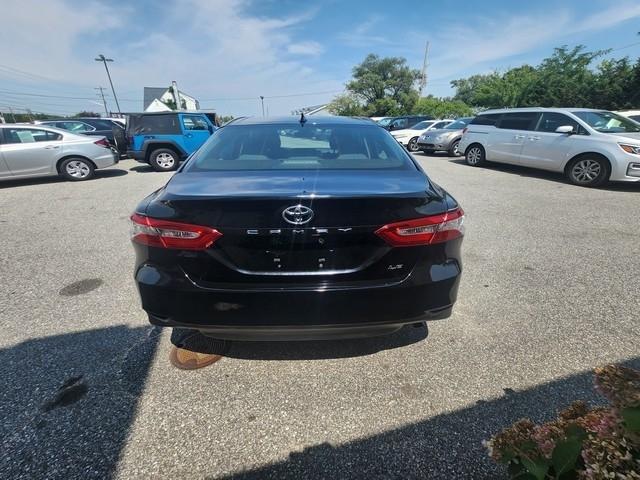 Toyota Camry LE Auto (Natl) 2020