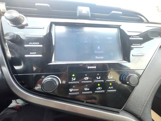 Toyota Camry LE Auto (Natl) 2020