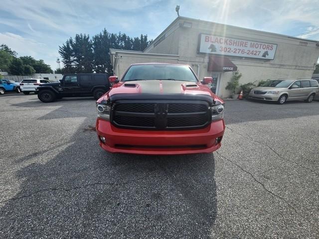 RAM 1500 Night 4x4 Quad Cab 6'4" Box 2017
