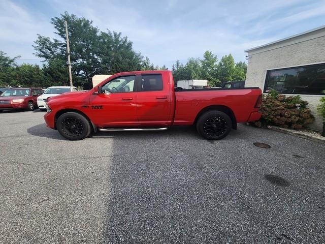 RAM 1500 Night 4x4 Quad Cab 6'4" Box 2017