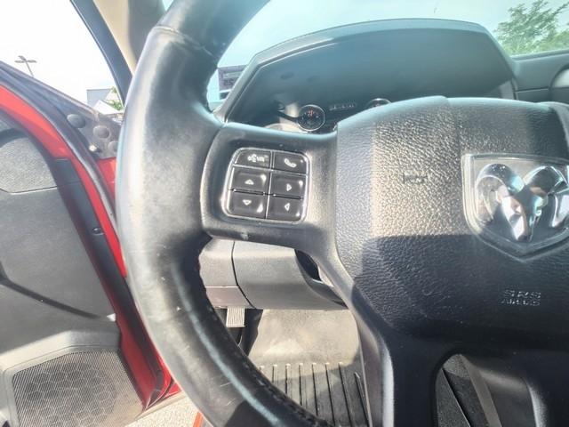 RAM 1500 Night 4x4 Quad Cab 6'4" Box 2017