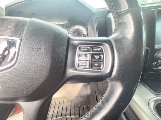RAM 1500 Night 4x4 Quad Cab 6'4" Box 2017