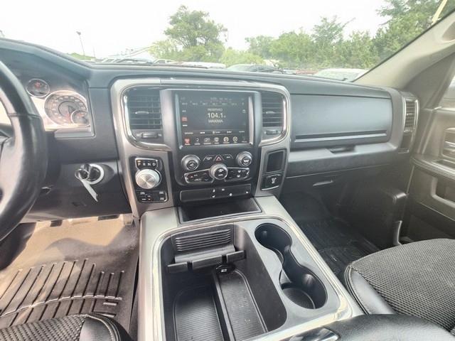 RAM 1500 Night 4x4 Quad Cab 6'4" Box 2017