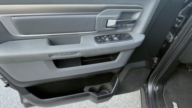 RAM 1500 Classic Warlock 4x4 Quad Cab 6'4" Box 2020