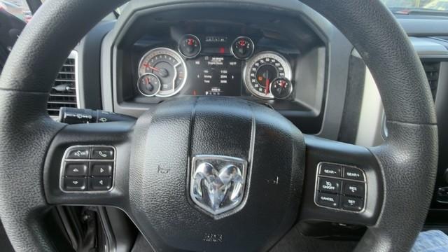 RAM 1500 Classic Warlock 4x4 Quad Cab 6'4" Box 2020