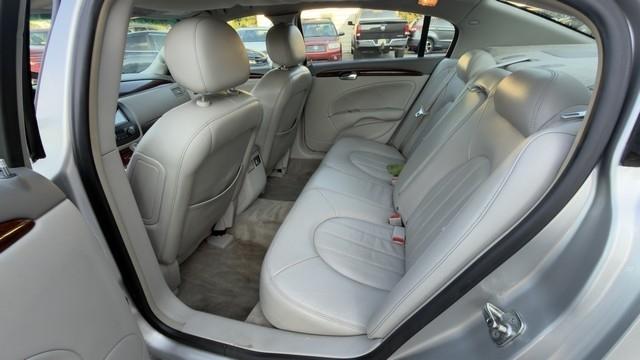 Buick Lucerne 4dr Sdn V6 CXL 2007