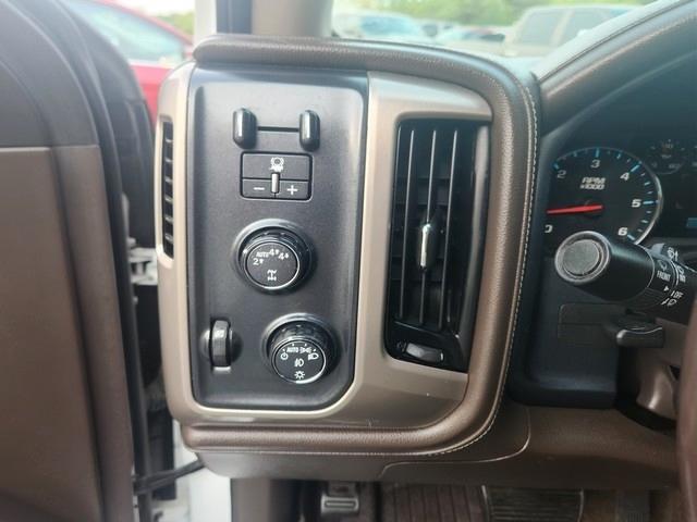 GMC Sierra 1500 4WD Crew Cab 153.0" Denali 2017