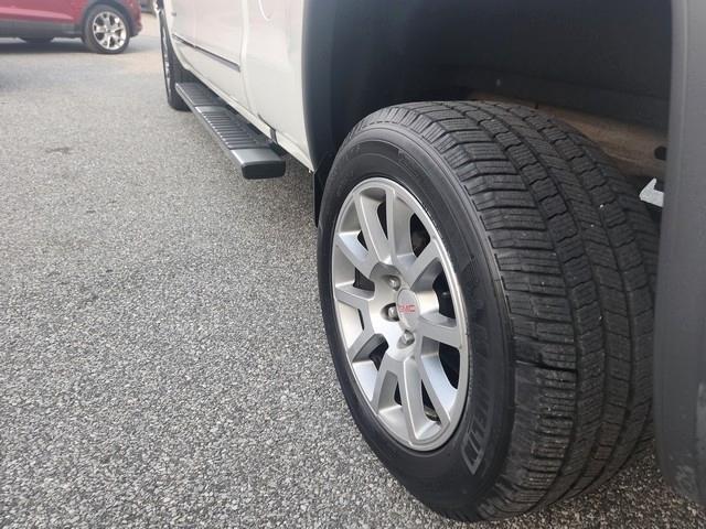 GMC Sierra 1500 4WD Crew Cab 153.0" Denali 2017