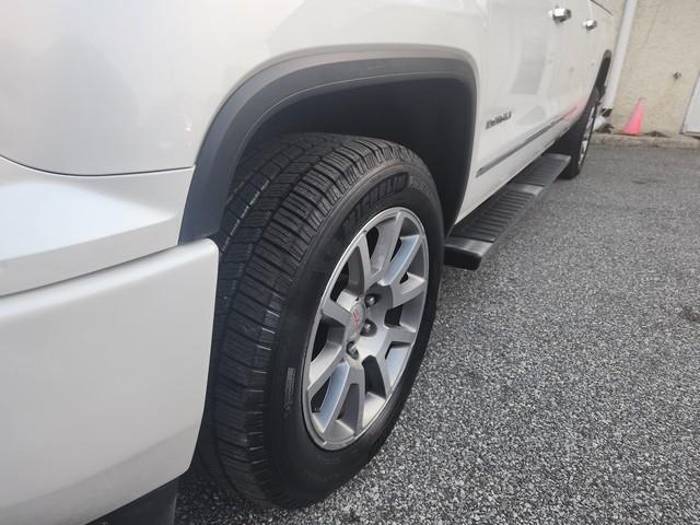GMC Sierra 1500 4WD Crew Cab 153.0" Denali 2017