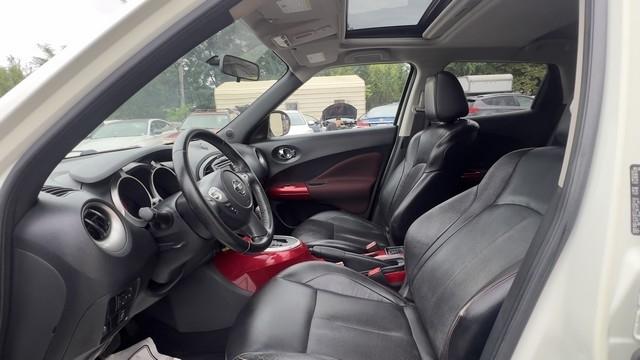 Nissan Juke 5dr Wgn I4 CVT SL AWD 2011