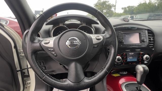 Nissan Juke 5dr Wgn I4 CVT SL AWD 2011
