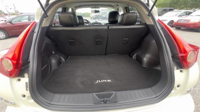 Nissan Juke 5dr Wgn I4 CVT SL AWD 2011