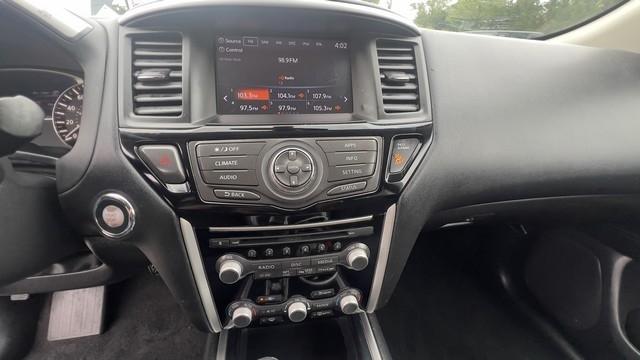 Nissan Pathfinder 4x4 SV 2018