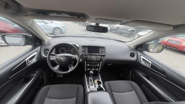 Nissan Pathfinder 4x4 SV 2018