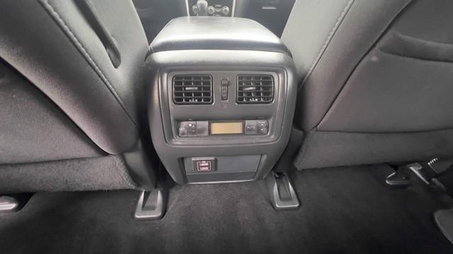 Nissan Pathfinder 4x4 SV 2018