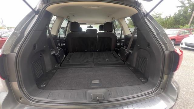 Nissan Pathfinder 4x4 SV 2018