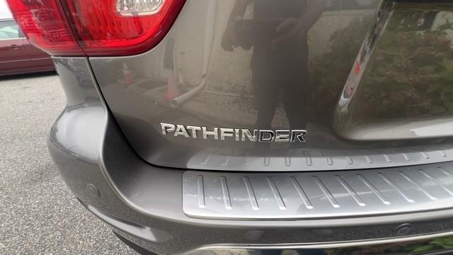 Nissan Pathfinder 4x4 SV 2018