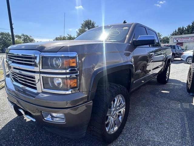 2014 Chevrolet Silverado 1500 4WD Crew Cab 143.5" High Country