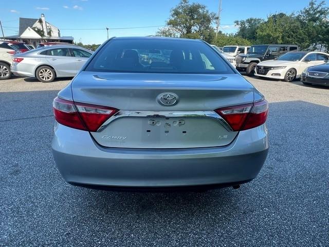 Toyota Camry XLE Auto (Natl) 2017