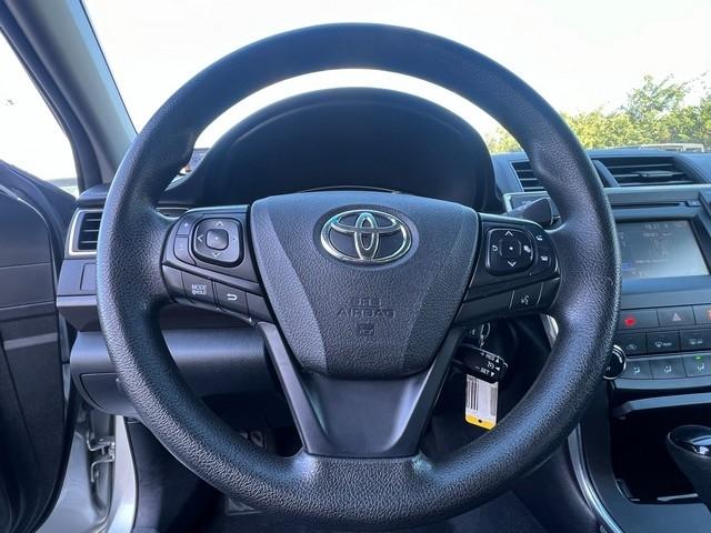 Toyota Camry XLE Auto (Natl) 2017
