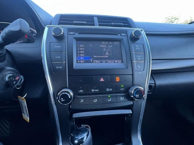 Toyota Camry XLE Auto (Natl) 2017