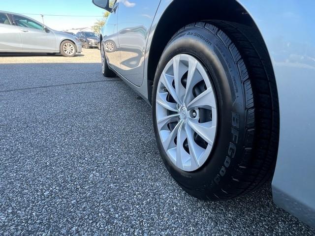Toyota Camry XLE Auto (Natl) 2017