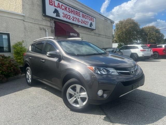 Toyota RAV4 AWD 4dr XLE (Natl) 2013