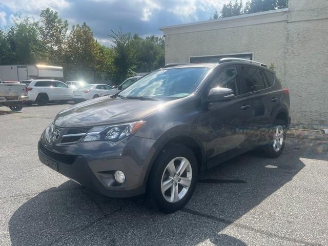 Toyota RAV4 AWD 4dr XLE (Natl) 2013