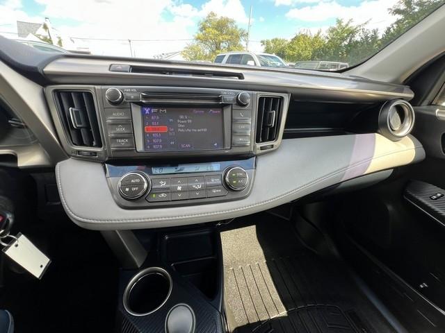 Toyota RAV4 AWD 4dr XLE (Natl) 2013
