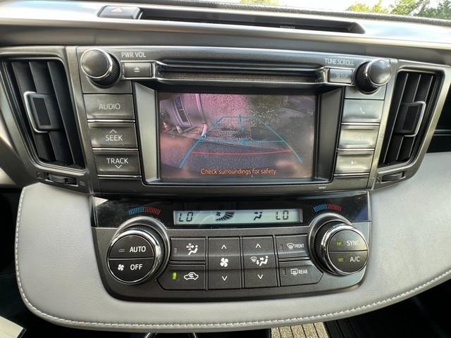 Toyota RAV4 AWD 4dr XLE (Natl) 2013