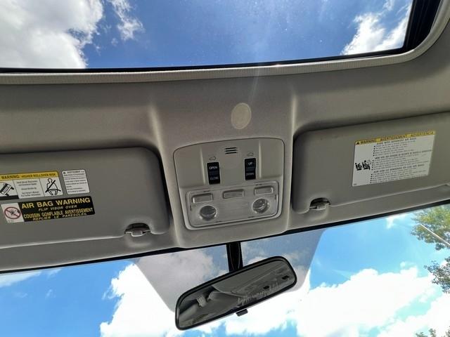 Toyota RAV4 AWD 4dr XLE (Natl) 2013