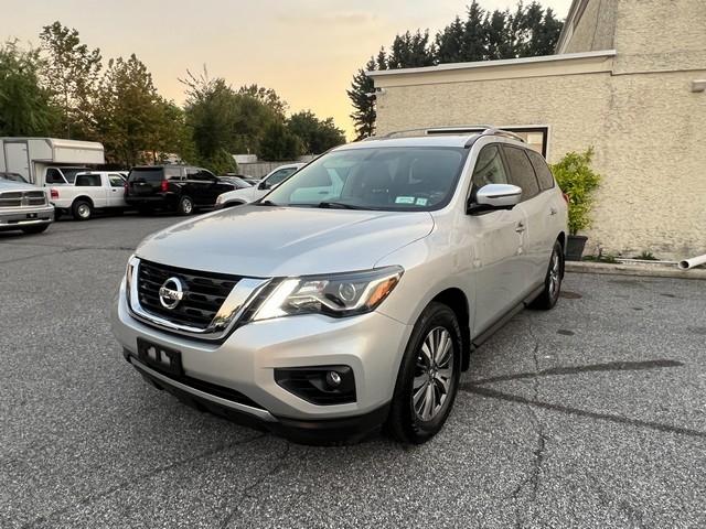 Nissan Pathfinder 4x4 SL 2017