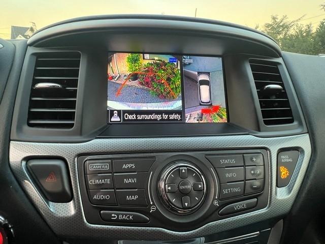 Nissan Pathfinder 4x4 SL 2017