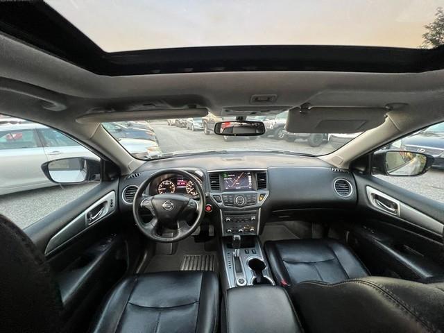 Nissan Pathfinder 4x4 SL 2017