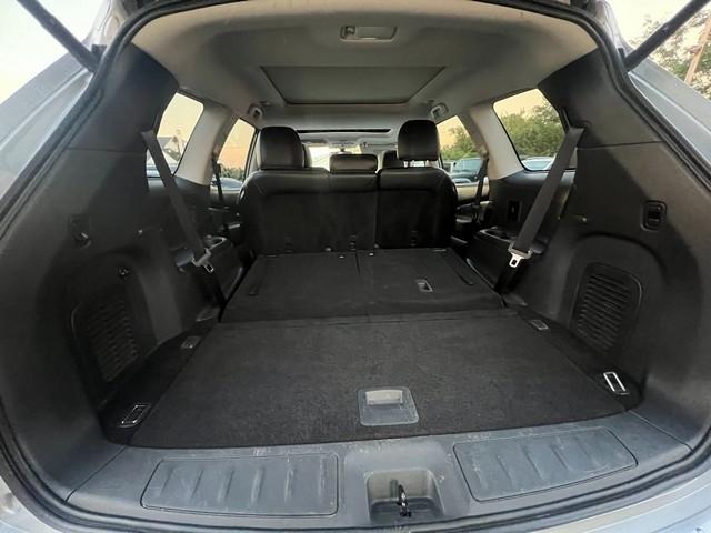 Nissan Pathfinder 4x4 SL 2017
