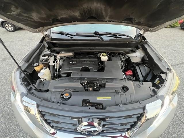 Nissan Pathfinder 4x4 SL 2017