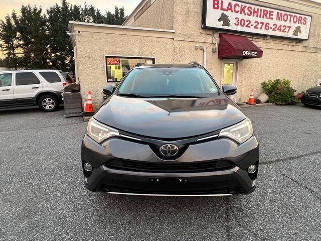 Toyota RAV4 Limited AWD (Natl) 2018