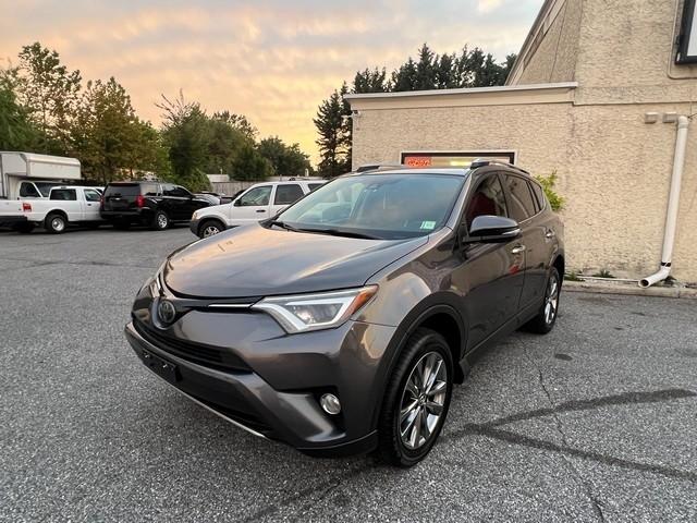 Toyota RAV4 Limited AWD (Natl) 2018