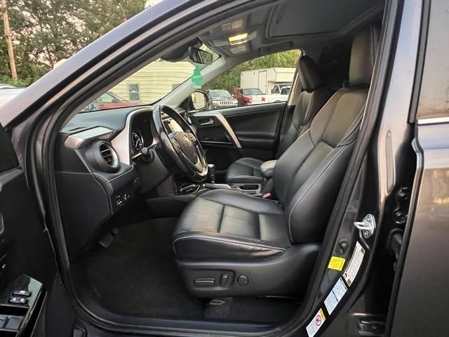 Toyota RAV4 Limited AWD (Natl) 2018