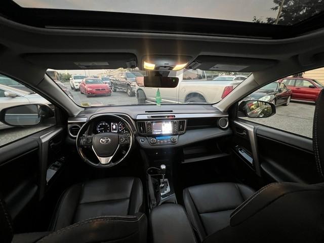 Toyota RAV4 Limited AWD (Natl) 2018