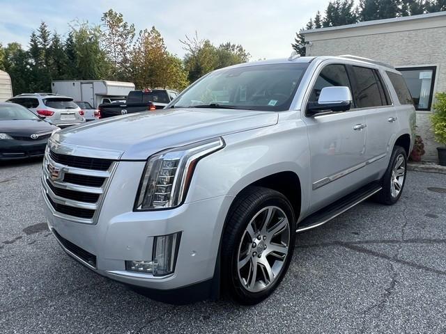 Cadillac Escalade 4WD 4dr Luxury 2019