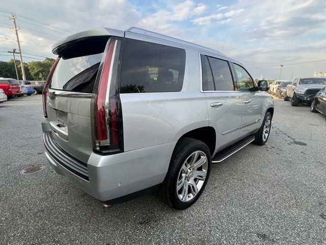 Cadillac Escalade 4WD 4dr Luxury 2019