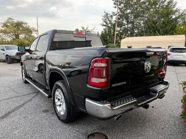 RAM 1500 Laramie 4x4 Crew Cab 5'7" Box 2021