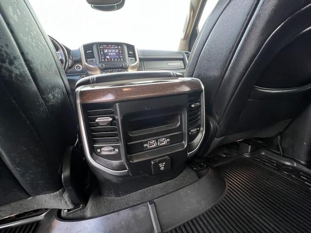 RAM 1500 Laramie 4x4 Crew Cab 5'7" Box 2021