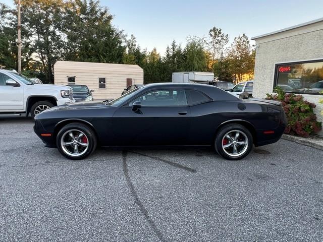 Dodge Challenger SXT RWD 2019